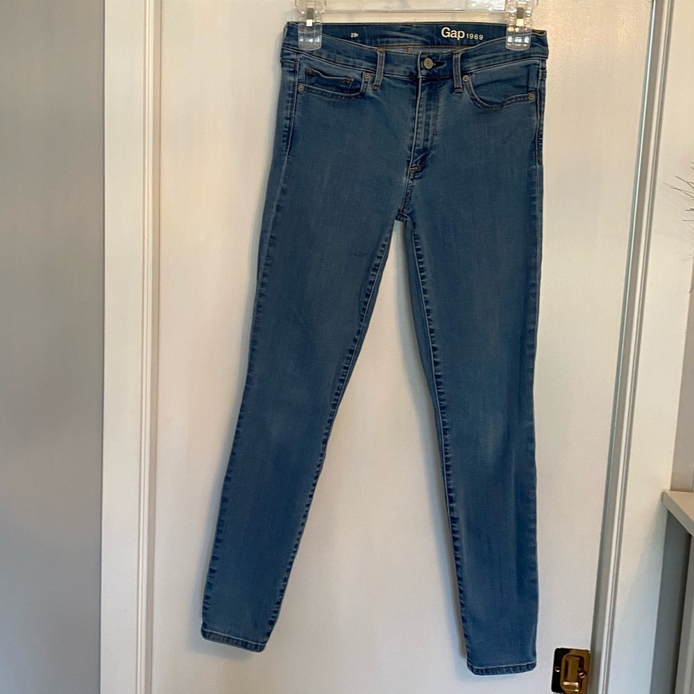 Gap 1969 Skinny Jeans